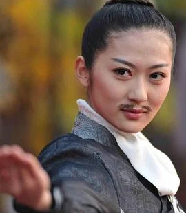 拼命三娘 海报