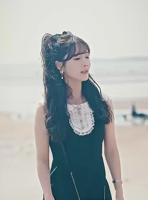亿万豪门招我做姑爷 海报