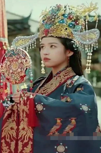 穿书后反派大佬偏宠我 海报