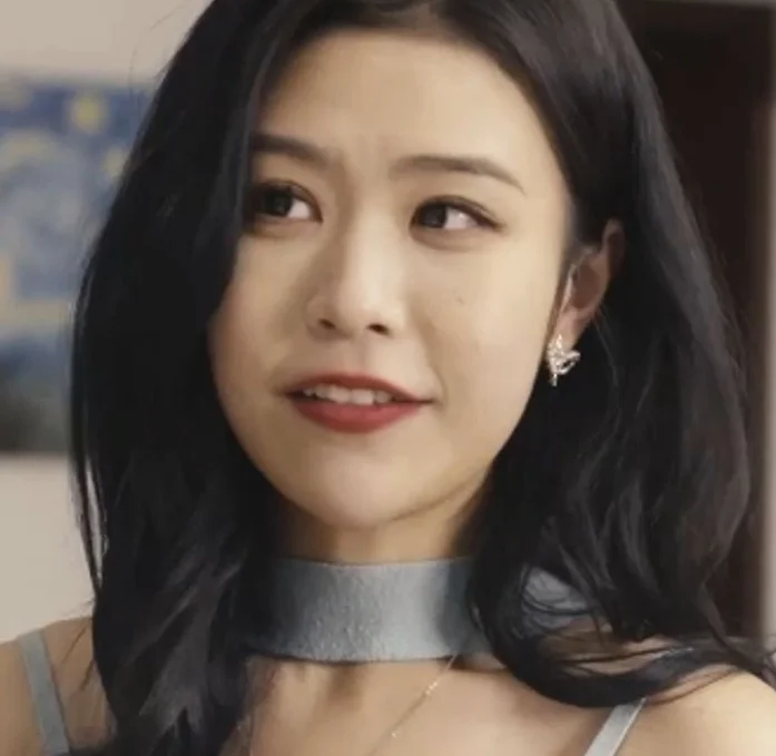 神秘的妻子 海报