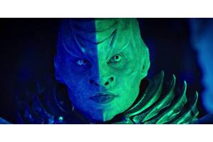 Star Trek: Discovery's Burnham Switch Was A Bigger Risk Than The TOS Retcons Or The 900-Year Time Jump