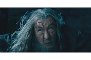 Why Gandalf Changed His Staff Multiple Times In The Lord Of The Rings Movies