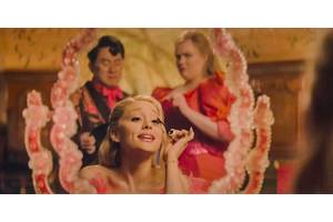 Wicked Cut A Scene That Completely Changes A Key Glinda Relationship