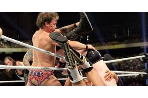 10 WWE Superstars with the Longest Time Spent in a Royal Rumble Match