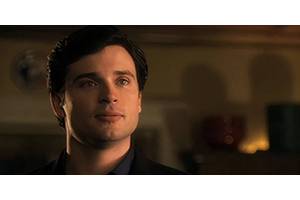 James Gunn's Superman Poster Recreated With Smallville's Tom Welling In A Full Superhero Suit Looks Incredible In DC Art