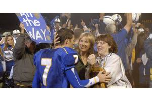One Landman Actor Makes The Show's Friday Night Lights Comparisons Feel Much Weirder (It's Not Billy Bob Thornton)