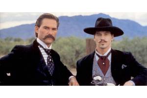 Why Wyatt Earp Gives Doc Holliday His Badge In Tombstone's Ending