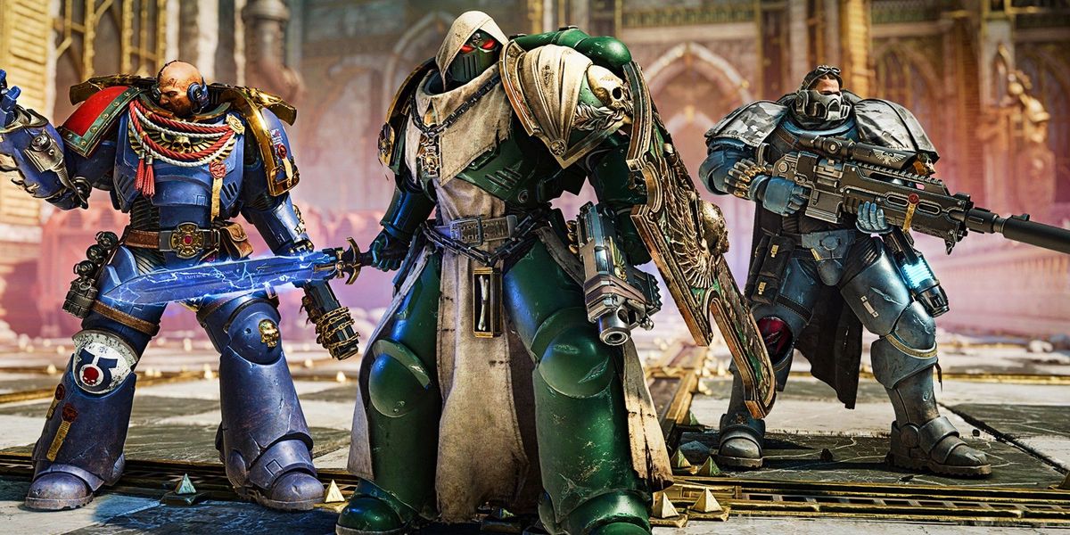 Warhammer 40000 Space Marine 2 a squad of three standing ready.