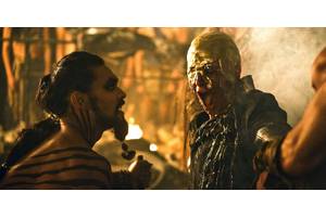 "He Was No Dragon": Why Daenerys' Brother, Viserys, Wasn't Immune To Fire In Game Of Thrones Season 1