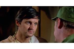 Hawkeye's 10 Best Episodes Of MASH
