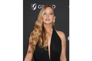 Jennifer Lawrence's Upcoming Movie Continues An Exciting Career Trend That Began With A 2021 Netflix Dark Comedy