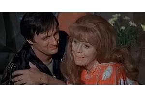 10 Episodes Of MASH You Can Skip Completely