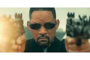Will Smith Rewrites History In New Matrix Inspired Music Video Where He Plays Neo (& Makes An Oscars Slap Joke)