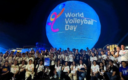 <p><strong>SPECIAL EVENT</strong>. The Philippines joins the global celebration of the World Volleyball Day at the SM Mall of Asia in Pasay City on Monday (July 7, 2025). Present were members of the Alas Pilipinas Women, their official fans club members and officials, and members of the Philippine National Volleyball Federation, and the Local Organizing Committee for the FIVB Volleyball Men’s World Championship Philippines 2025. <em>(Contributed photo)</em></p>