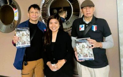 <p><strong>SEASONED WOODPUSHERS. </strong> Filipino Grandmaster Rogelio "Joey" Antonio Jr. (left) and International Master Jose Efren Bagamasbad with Sydney-based Elize Cafirme, a Palarong Pambansa medalist, at the O2C Doeberl Cup Chess Championships, which concluded on April 21, 2025 in Canberra, Australia. Antonio placed fourth while Bagamasbad was 35th in the Premier division. <em>(Contributed photo) </em></p>
