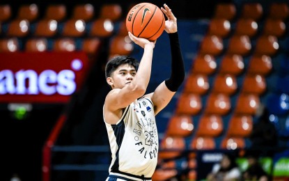 <p><strong>FINALIST</strong>. Vince Reyes of Adamson University scores on a jumper during the game against the University of Santo Tomas in the UAAP Season 86 boys’ basketball tournament at the Filoil EcoOil Centre in San Juan City on Wednesday (Jan. 31, 2024). The Baby Falcons won, 80-66, to reach the championship round.<em> (UAAP photo)</em></p>