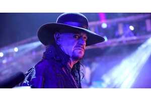 Former WWE Champion Chastises Fans Who Are Not Happy About SmackDown's New Head Writer