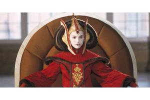 Shocking Star Wars Theory Rewrites Padmé's Origin Story (& Explains Why Luke Is So Powerful)