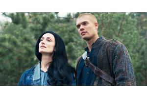 Rand & Lanfear's Relationship In The Wheel Of Time Season 3 Explained By Star & Showrunner: "What If They Ended Up Together?"
