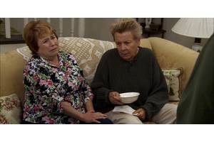 Lynne Marie Stewart, Comedian & It's Always Sunny In Philadelphia Star, Dies At 78.