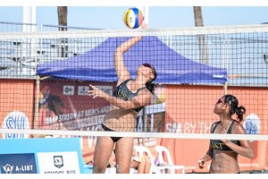UST, NU beat rivals in UAAP beach volleyball