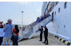 Oceana cruise returns to Salomague Port with 500 passengers