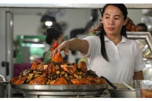 Restaurants urged to become Muslim-friendly