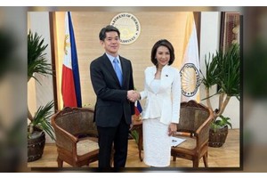 DOT chief, Japanese envoy vow to work closely to advance tourism ties