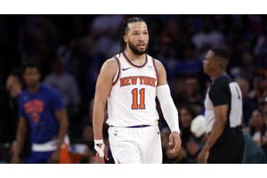 Polarizing Boston legend reaches new low after celebrating Knicks' season-ending loss