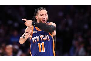ESPN analyst gives bogus reason for why Knicks' Jalen Brunson doesn't get foul calls