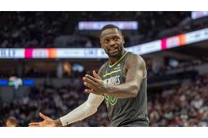 Wolves fans experiencing Julius Randle rollercoaster is comedy gold for Knicks fans