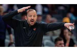 All signs point to veteran guard receiving one of the Knicks' open roster spots