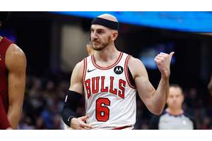 Same official that screwed Knicks in Houston spoils end of Cavaliers-Bulls game