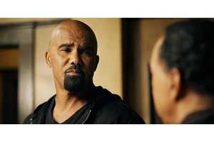 Hondo & His Team Pursue Drug Dealers in S.W.A.T. Season 8 Episode 16 Clip