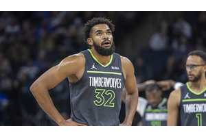 Knicks pull off stunning Karl-Anthony Towns trade: Instant reaction, analysis