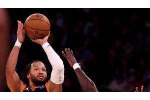 Is Jalen Brunson playing tonight? Latest injury update for Knicks vs Mavericks Feb. 8