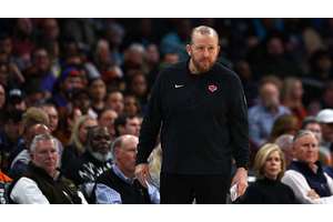 Spurs gift New York Knicks familiar buyout target with latest move