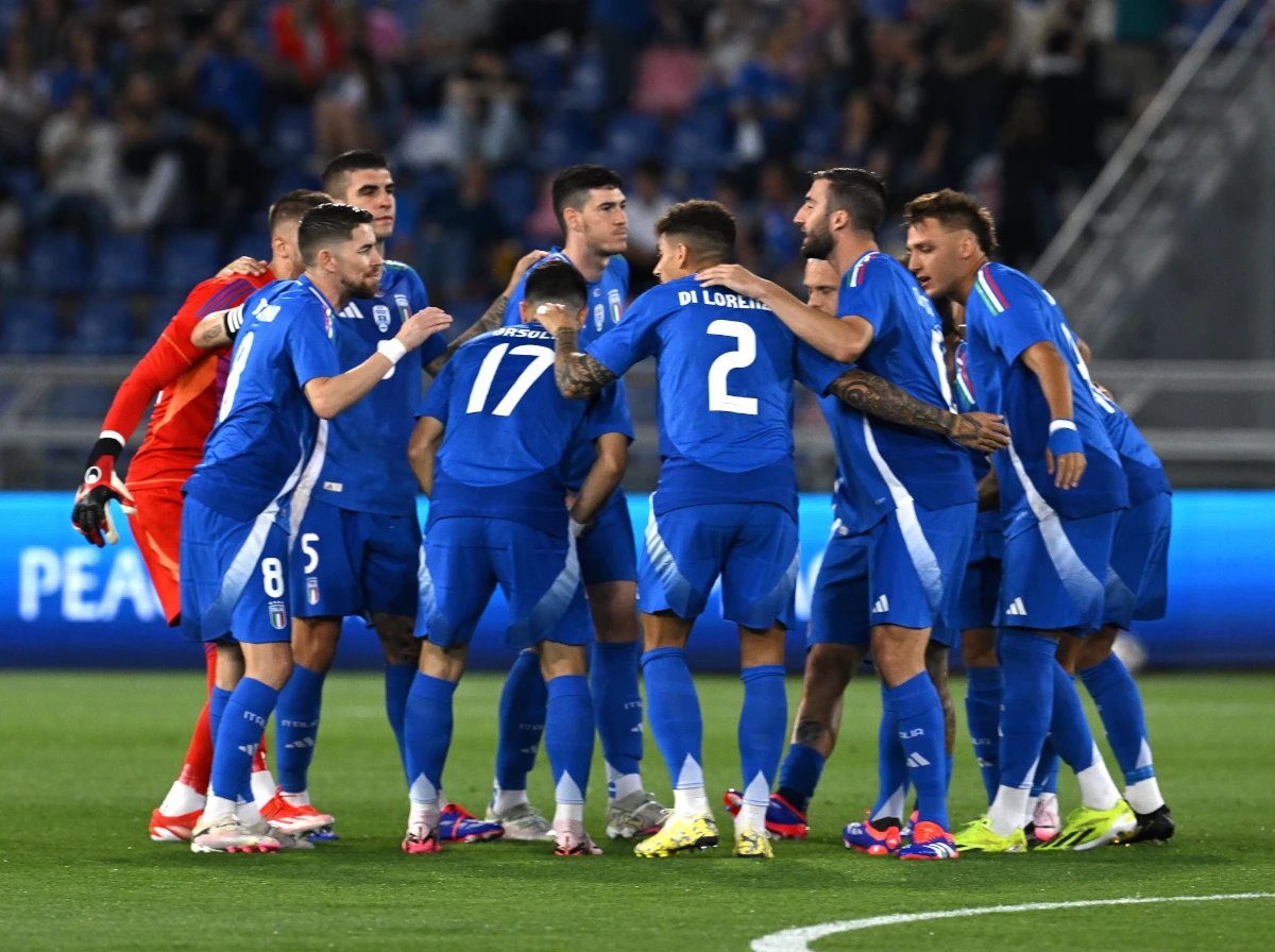 BOLOGNA, ITALY - JUNE 04: Players of Italy before International Friendly match between Italy and Turkiye at Renato Dall'Ara Stadium on June 04, 2024 in Bologna, Italy. (Photo by Claudio Villa/Getty Images)