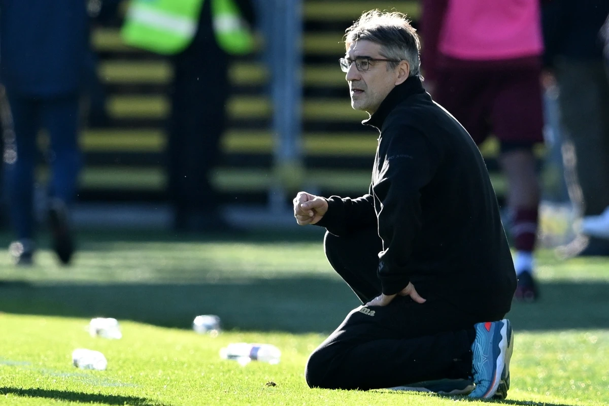 FROSINONE, ITALY - DECEMBER 10: Ivan Juric head coach of Torino FC looks on during the Serie A TIM match between Frosinone Calcio and Torino FC at Stadio Benito Stirpe on December 10, 2023 in Frosinone, Italy. (Photo by Giuseppe Bellini/Getty Images)
