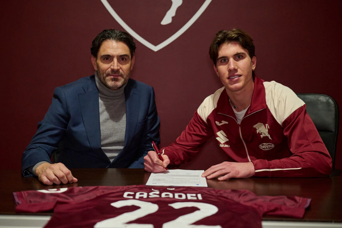 Official: Torino sign Cesare Casadei on a permanent deal from Chelsea.