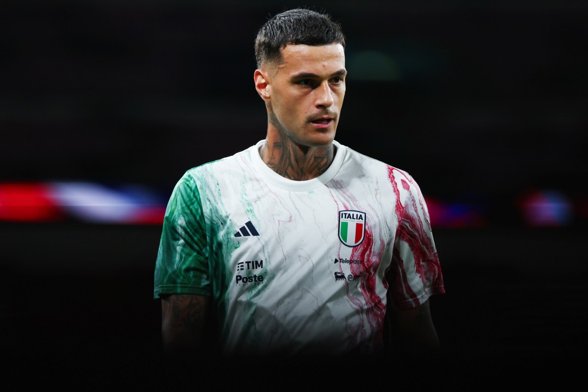 LONDON, ENGLAND - OCTOBER 17: Gianluca Scamacca of Italy looks on during warm up prior to the UEFA EURO 2024 European qualifier match between England and Italy at Wembley Stadium on October 17, 2023 in London, England. (Photo by Naomi Baker/Getty Images)