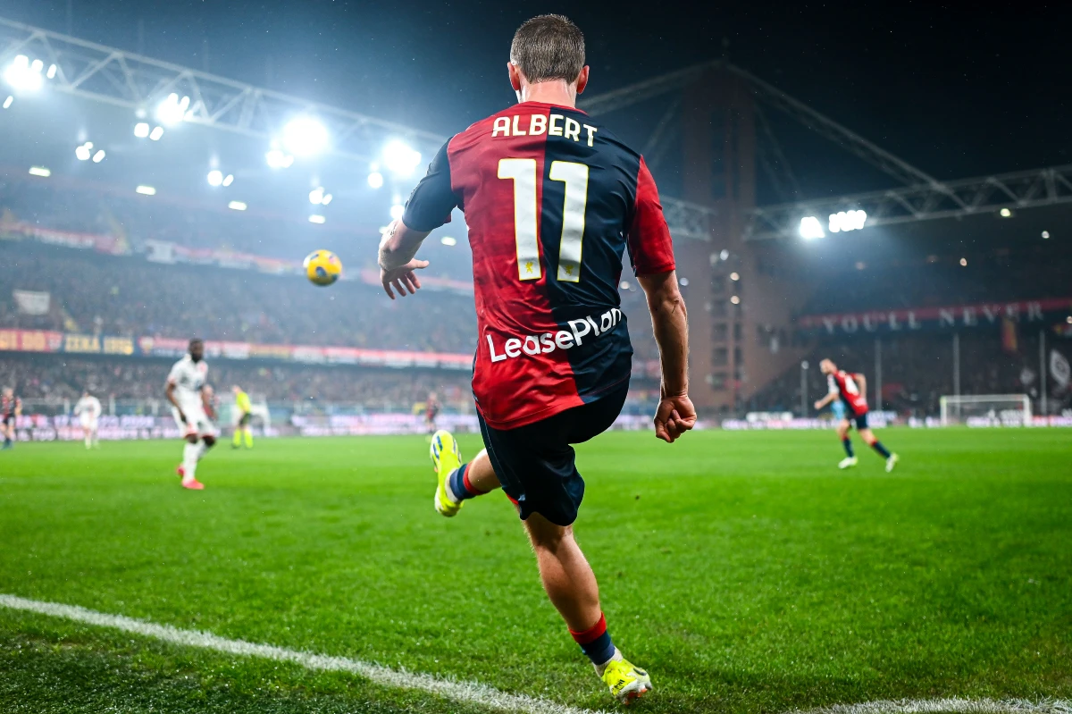 GENOA, ITALY - MARCH 9: Tottenham target Albert Gudmundsson of Genoa takes a corner-kick during the Serie A TIM match between Genoa CFC and AC Monza at Stadio Luigi Ferraris on March 9, 2024 in Genoa, Italy. (Photo by Simone Arveda/Getty Images)