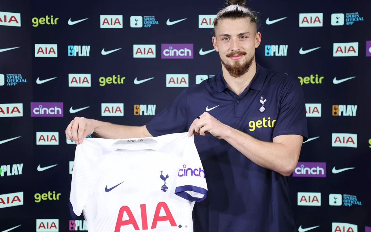 Radu Dragusin joins Tottenham Hostpur from Serie A side Genoa