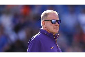 "Fire Brian Kelly" chants rain down in LSU's Tiger Stadium during Vandy game