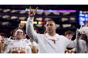 Steve Sarkisian blaming Texas players over his nightmare play-calling is ludicrous