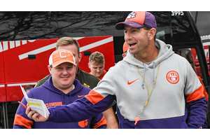 Coaching Carousel: Oklahoma, Clemson, and Tennessee find themselves at a stalemate