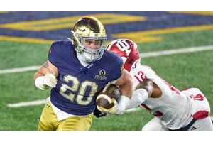 The vegas favorite for Notre Dame vs. Georgia has been revealed