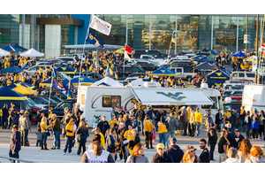Top 10 Tailgating Schools in College Football