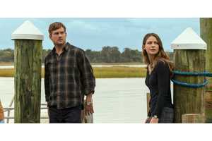 Mindhunter & Supergirl Star's New Netflix Series Revealed In First The Waterfront Images