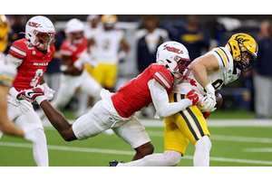 Canuck U: Benefield, Jones fall short of titles; Elad joins 4 Canadian teammates at Rutgers